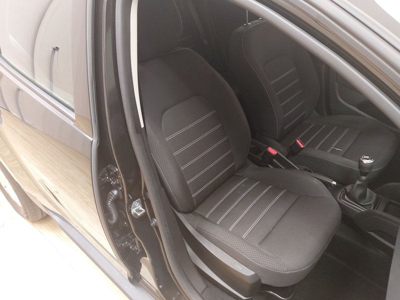Dacia Duster 1.3 TCe 130 Comfort — 10