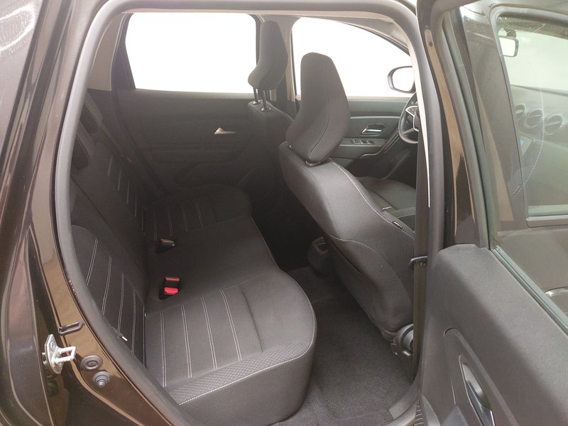 Dacia Duster 1.3 TCe 130 Comfort — 12