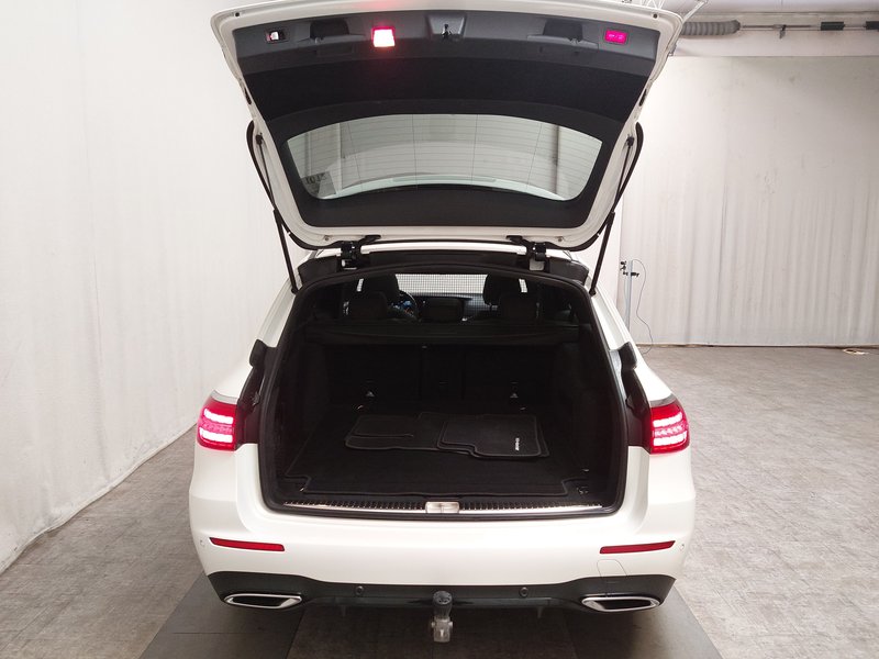 Mercedes-Benz E 220 d 4MATIC karavan automatik AMG Line • ACC • bežično punjenje — 18