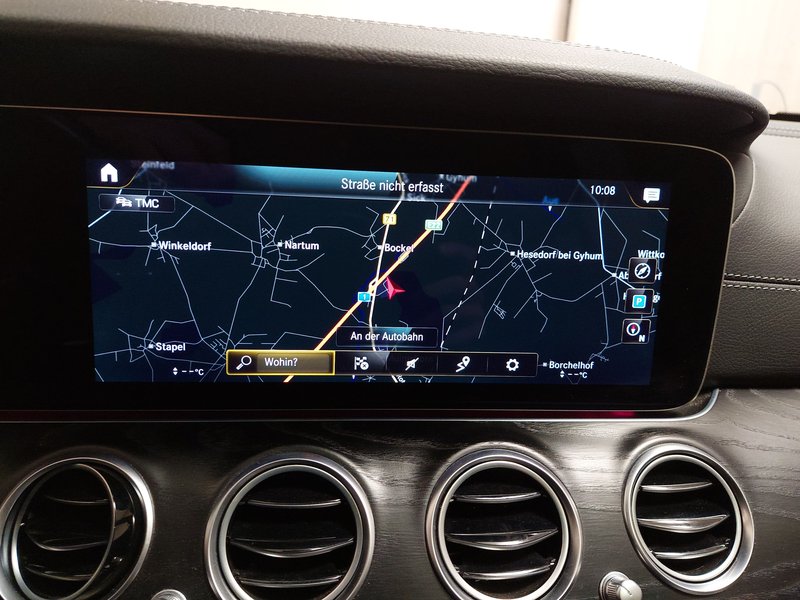 Mercedes-Benz E 220 d 4MATIC karavan automatik AMG Line • ACC • bežično punjenje — 20