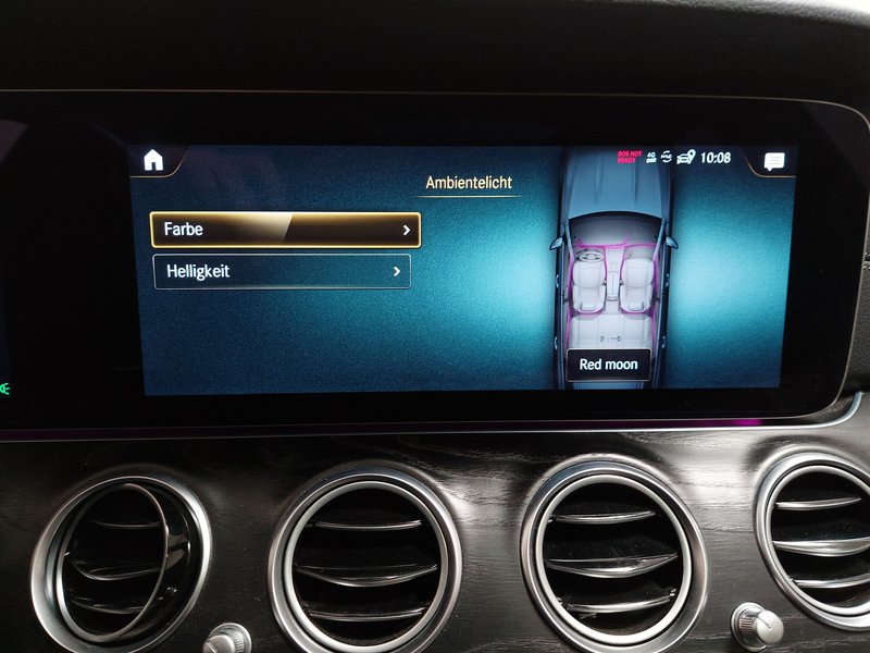 Mercedes-Benz E 220 d 4MATIC karavan automatik AMG Line • ACC • bežično punjenje — 21