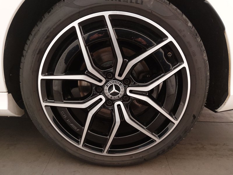 Mercedes-Benz E 220 d 4MATIC karavan automatik AMG Line • ACC • bežično punjenje — 8