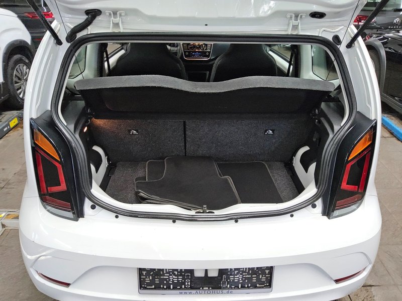 Volkswagen up! 1.0 — 11