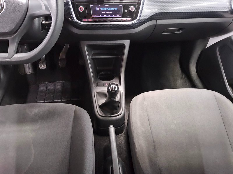Volkswagen up! 1.0 — 6
