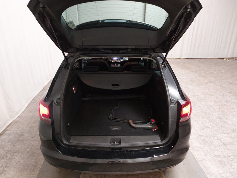 Opel Astra Sports Tourer 1.5 D automatik Business Edition • AHK • Full LED — 17