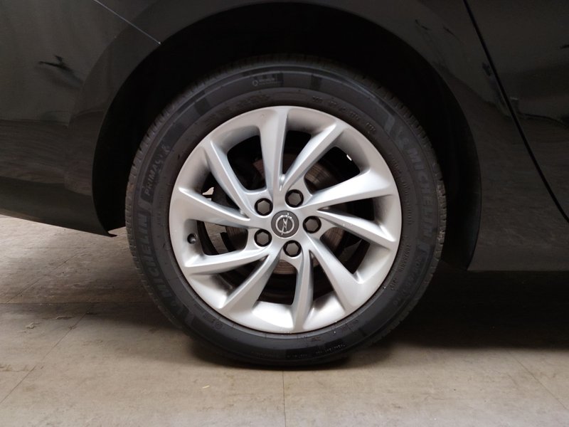 Opel Astra Sports Tourer 1.5 D automatik Business Edition • AHK • Full LED — 8