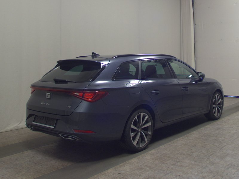 SEAT Leon ST 2.0 TDI automatik FR-Line • ACC • Full LED — 4