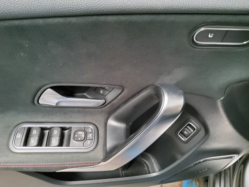 Mercedes-Benz A 220 d automatik AMG Line • Full LED • Alcantara — 10