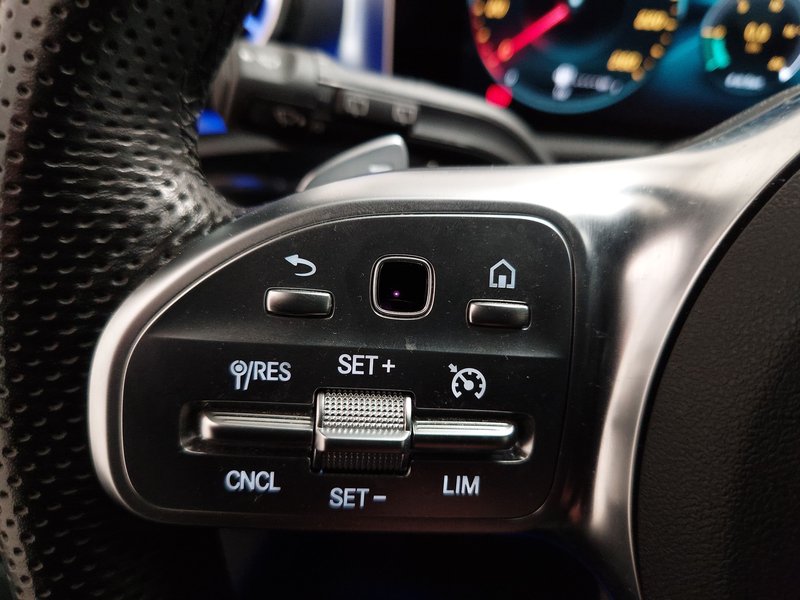 Mercedes-Benz A 250 AMG Line automatik • Full LED • digitalni instrumenti — 15