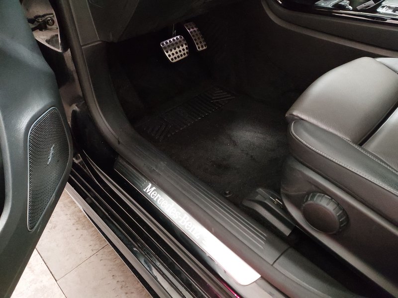 Mercedes-Benz A 250 AMG Line automatik • Full LED • digitalni instrumenti — 7
