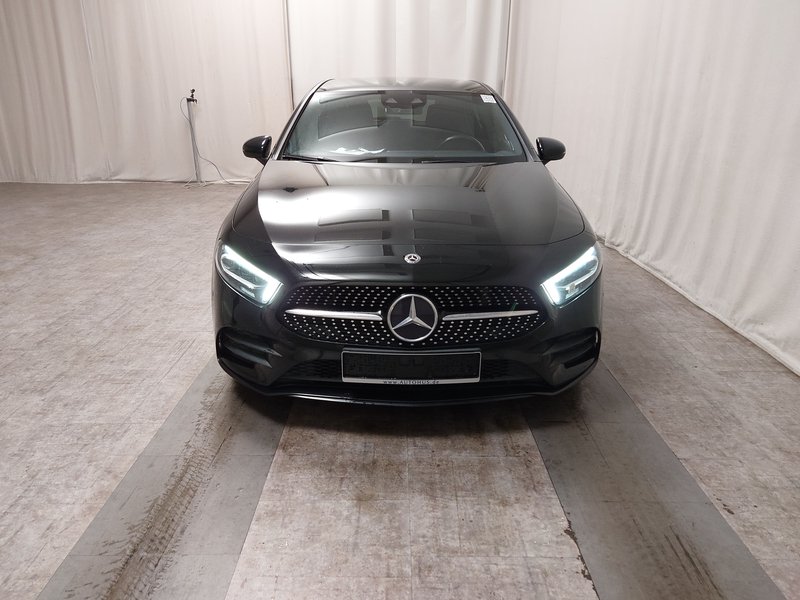 Mercedes-Benz A 250 AMG Line automatik • Full LED • digitalni instrumenti — 9