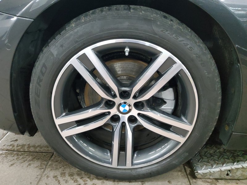 BMW 520d xDrive automatik • panorama • HUD — 11