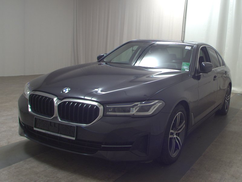 BMW 520d xDrive automatik • panorama • HUD — 2