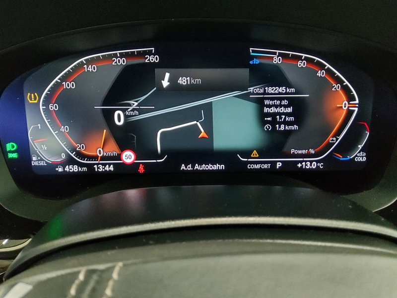 BMW 520d xDrive automatik • panorama • HUD — 8