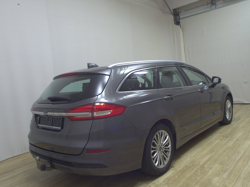 Ford Mondeo Turnier 2.0 EcoBlue automatik Titanium • kuka za vuču • LED — 4