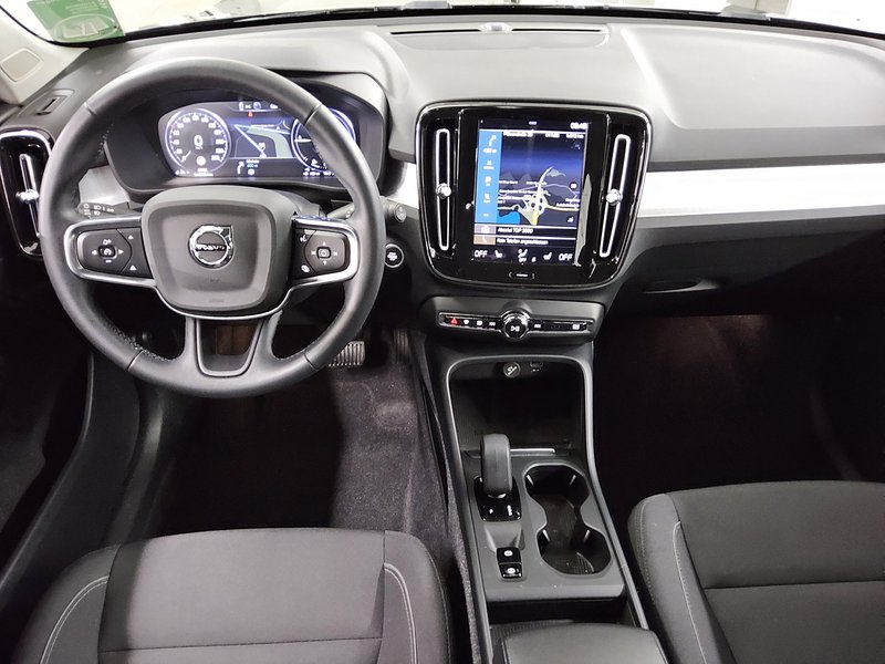Volvo XC40 T4 Recharge automatik Inscription • električna peta vrata • Full LED — 5