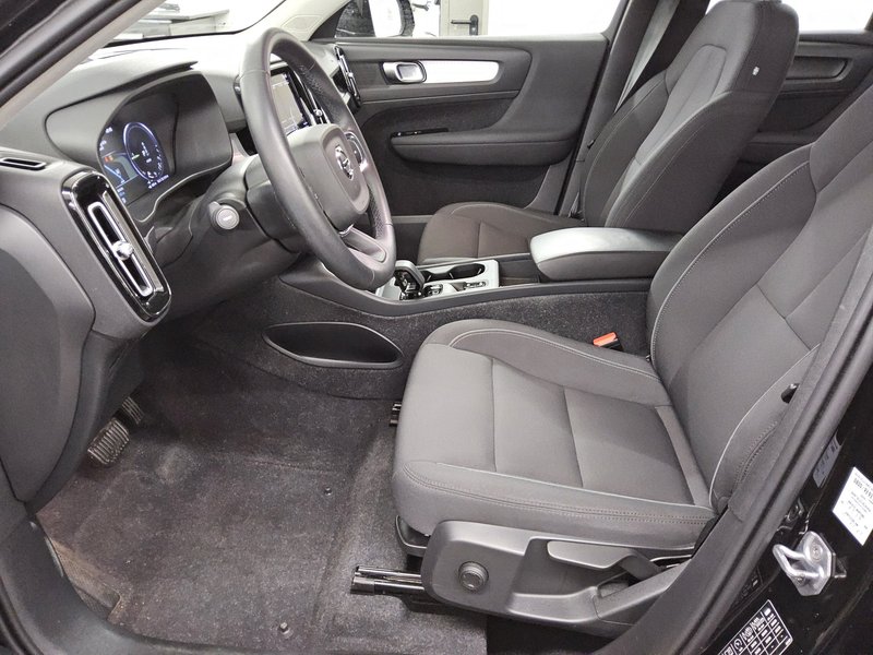 Volvo XC40 T4 Recharge automatik Inscription • električna peta vrata • Full LED — 9