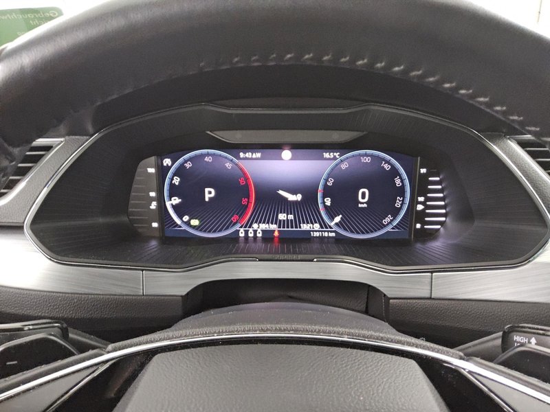 Škoda Superb Kombi 2.0 TDI automatik Ambition • ACC • Full LED — 8
