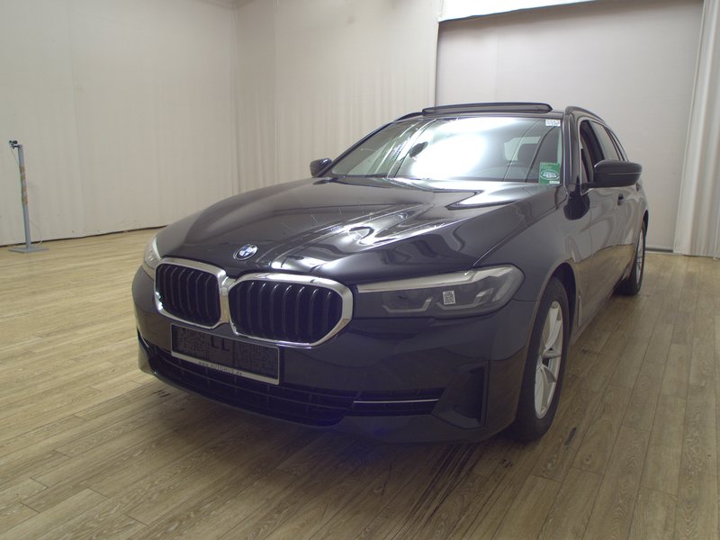 BMW 520d Touring automatik • panorama • koža — 2