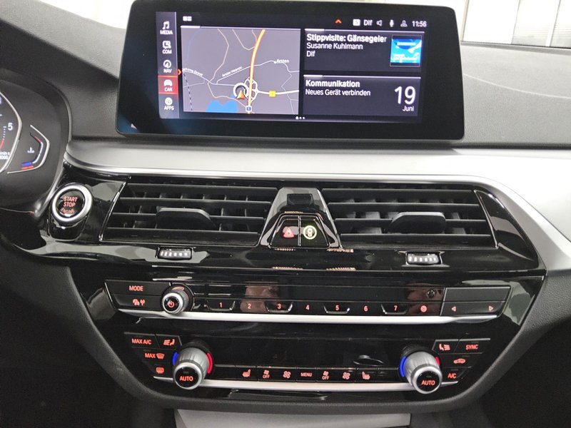 BMW 520d Touring automatik • panorama • koža — 7