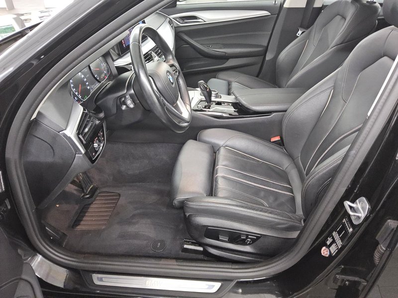 BMW 520d Touring automatik • panorama • koža — 8