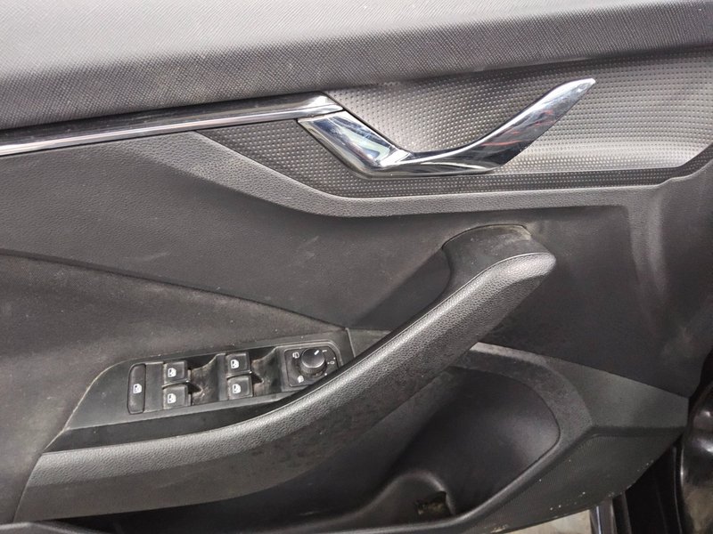 Škoda Kamiq 1.5 TSI Monte Carlo • panorama • AHK — 10
