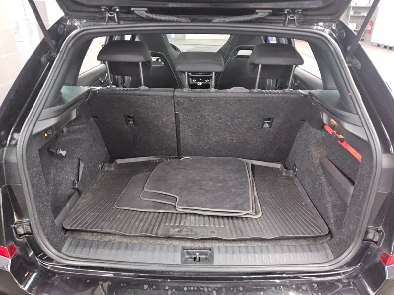 Škoda Kamiq 1.5 TSI Monte Carlo • panorama • AHK — 13