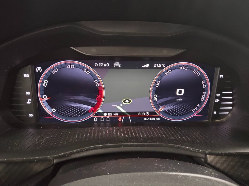 Škoda Kamiq 1.5 TSI Monte Carlo • panorama • AHK — 8