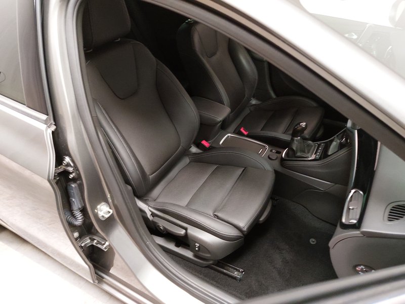 Opel Astra 1.5 D Elegance • LED • navigacija — 10