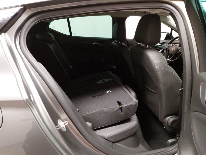 Opel Astra 1.5 D Elegance • LED • navigacija — 11