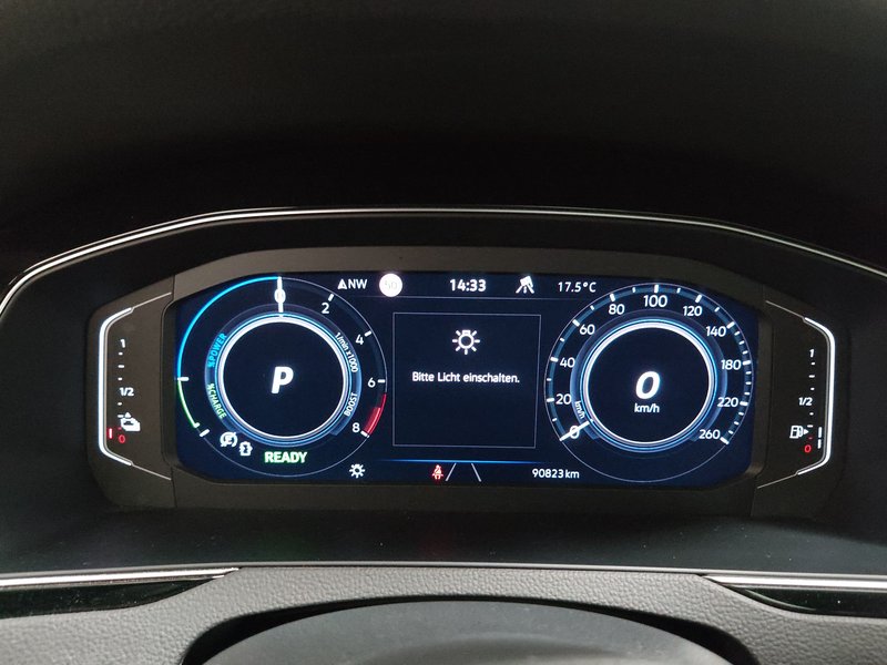 Volkswagen Passat Variant GTE 1.4 TSI automatik • ACC • AHK — 21