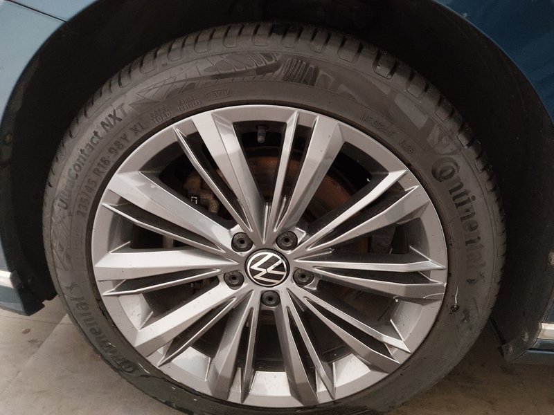 Volkswagen Passat Variant GTE 1.4 TSI automatik • ACC • AHK — 8