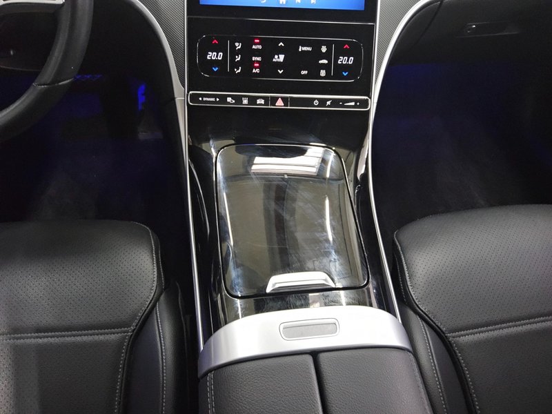 Mercedes-Benz C 200 d karavan automatik Avantgarde • LED • digitalni instrumenti — 6