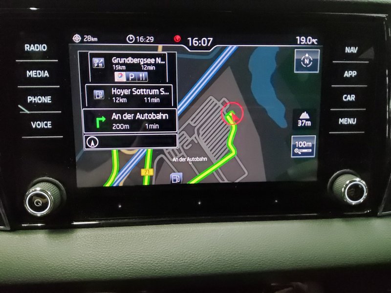 Škoda Karoq 2.0 TDI 4x4 SportLine automatik • ACC • adaptivni ovjes — 7
