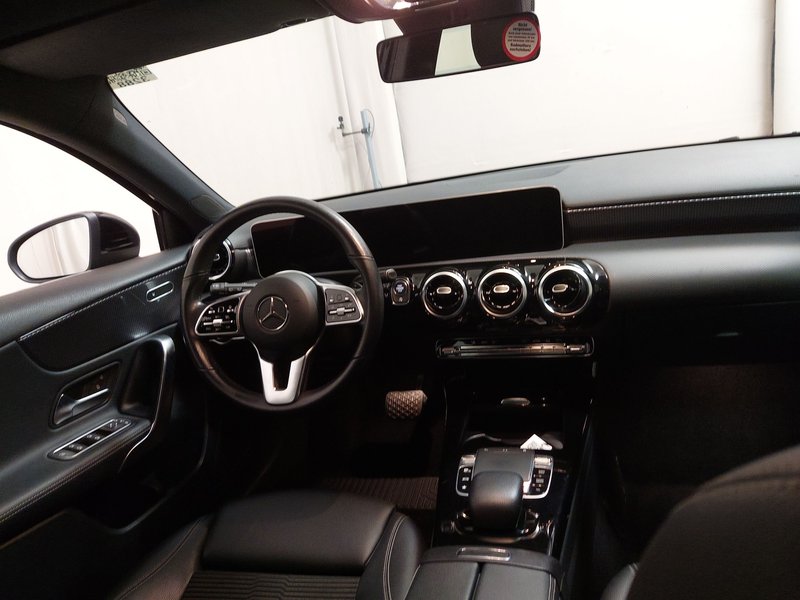 Mercedes-Benz A 220 d automatik Progressive • Full LED • adaptivno ogibanje — 18