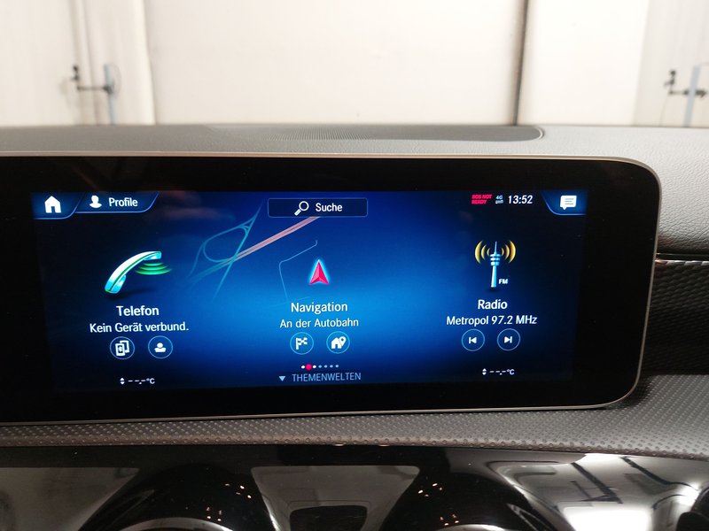 Mercedes-Benz A 220 d automatik Progressive • Full LED • adaptivno ogibanje — 19