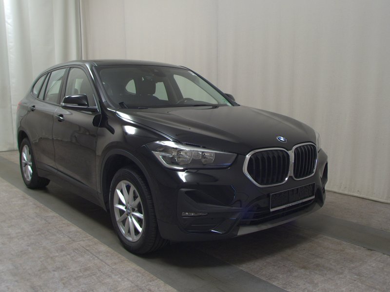 BMW X1 sDrive20d automatik Advantage • ACC • AHK — 3