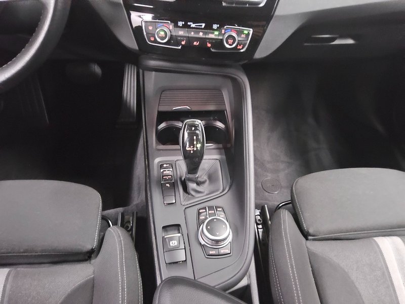 BMW X1 sDrive20d automatik Advantage • ACC • AHK — 6
