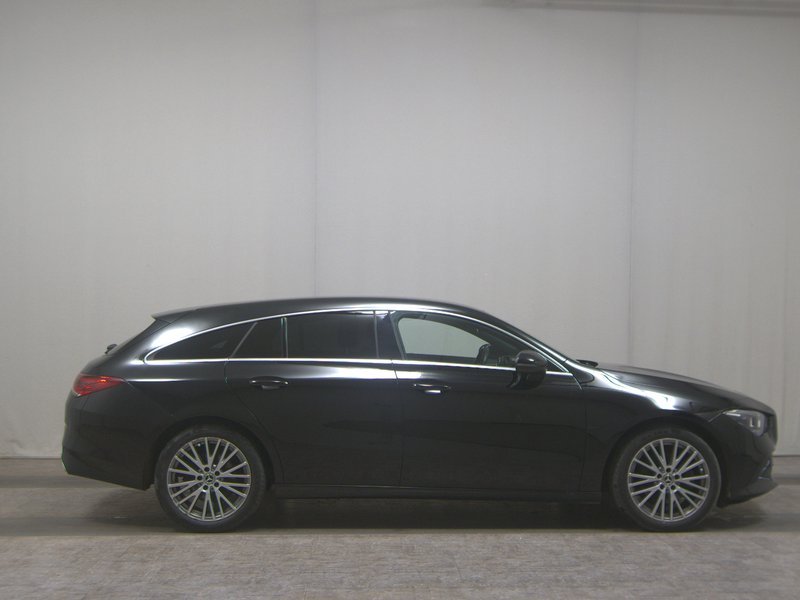 Mercedes-Benz CLA 200 d Shooting Brake automatik Progressive • LED