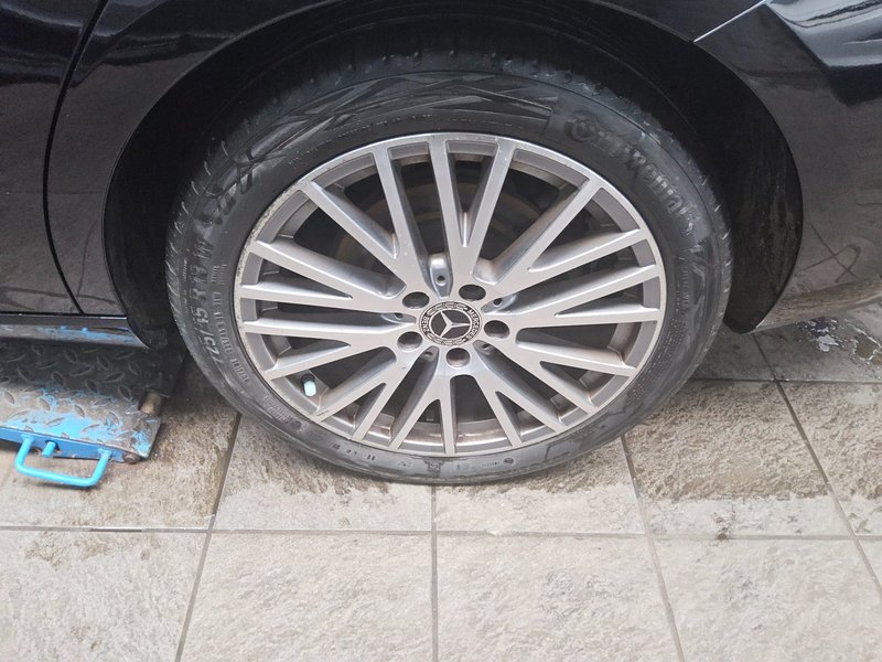 Mercedes-Benz CLA 200 d Shooting Brake automatik Progressive • LED — 11