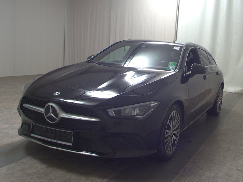 Mercedes-Benz CLA 200 d Shooting Brake automatik Progressive • LED — 2