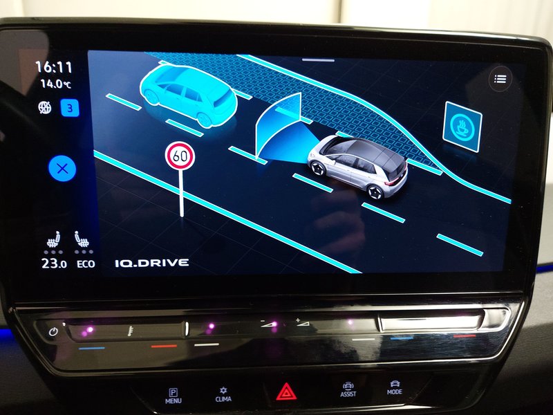 Volkswagen ID.3 Pro S • ACC • HUD — 15