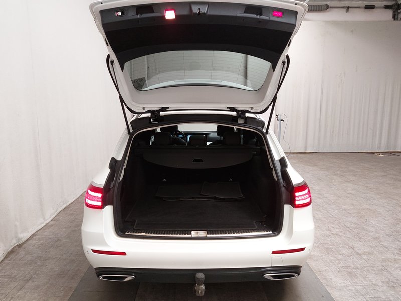 Mercedes-Benz E 220 d automatik Avantgarde • panorama • HUD — 19