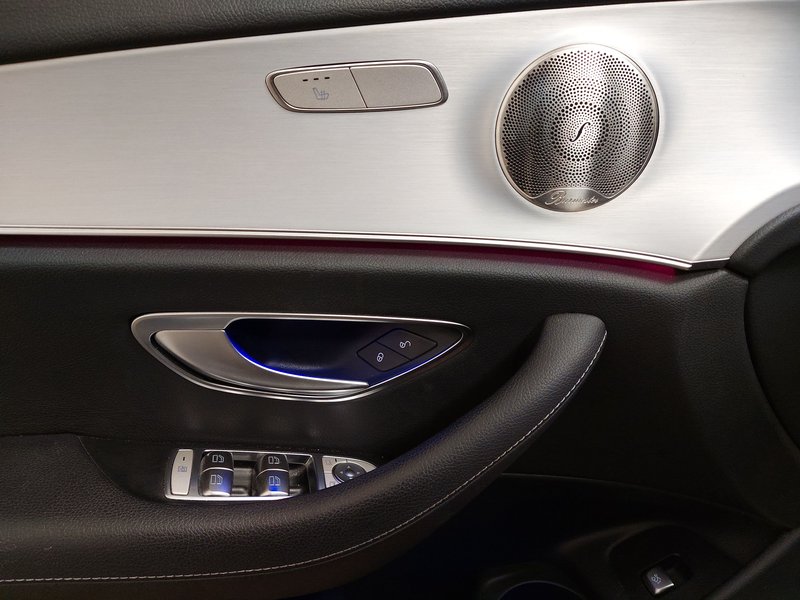 Mercedes-Benz E 220 d automatik Avantgarde • panorama • HUD — 5