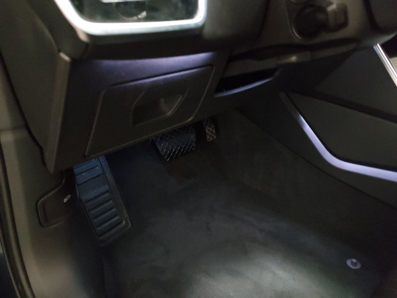 Audi A6 Avant 40 TDI automatik Design • kuka za vuču • el. peta vrata — 7