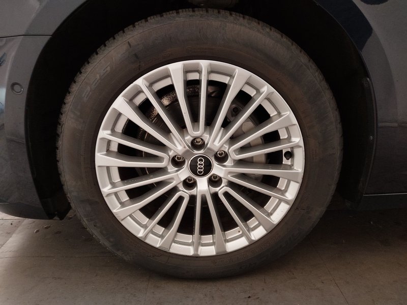 Audi A6 Avant 40 TDI automatik Design • kuka za vuču • el. peta vrata — 8