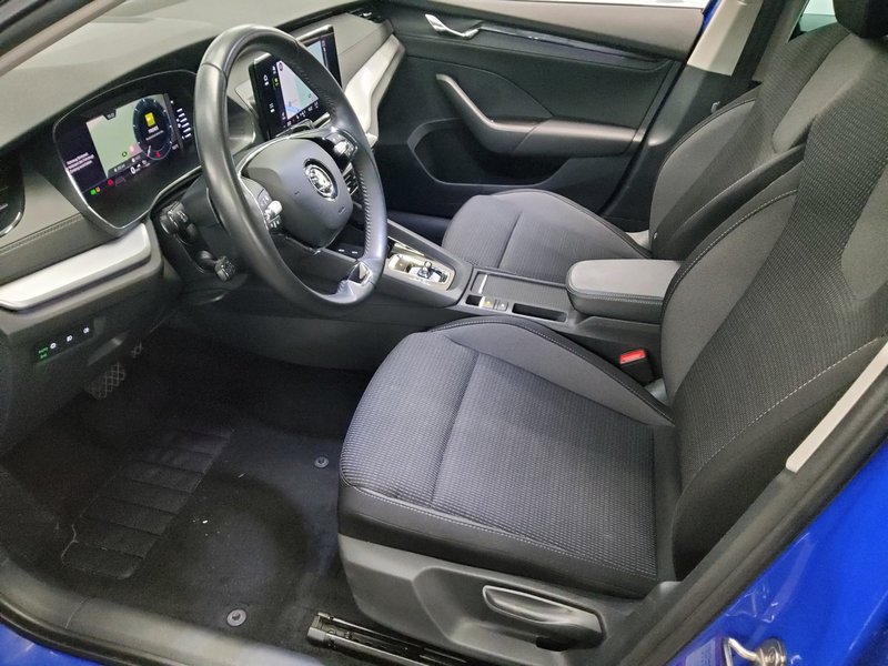 Škoda Octavia Kombi 2.0 TDI automatik Ambition • ACC • AHK — 9