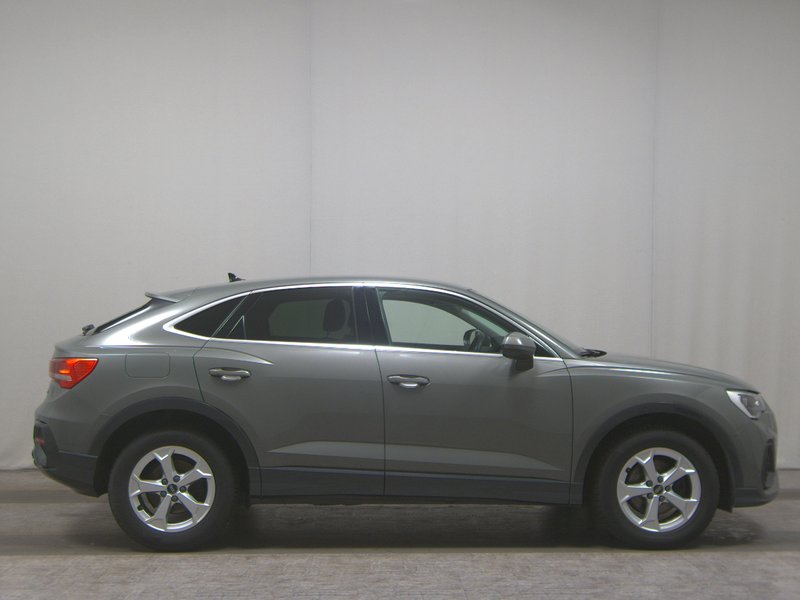 Audi Q3 Sportback 35 TDI automatik • Full LED • AHK