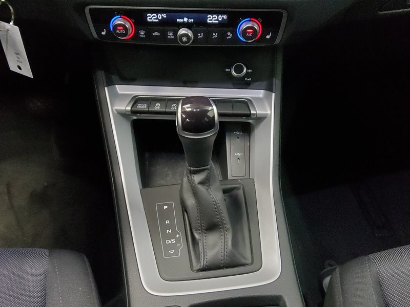 Audi Q3 Sportback 35 TDI automatik • Full LED • AHK — 6