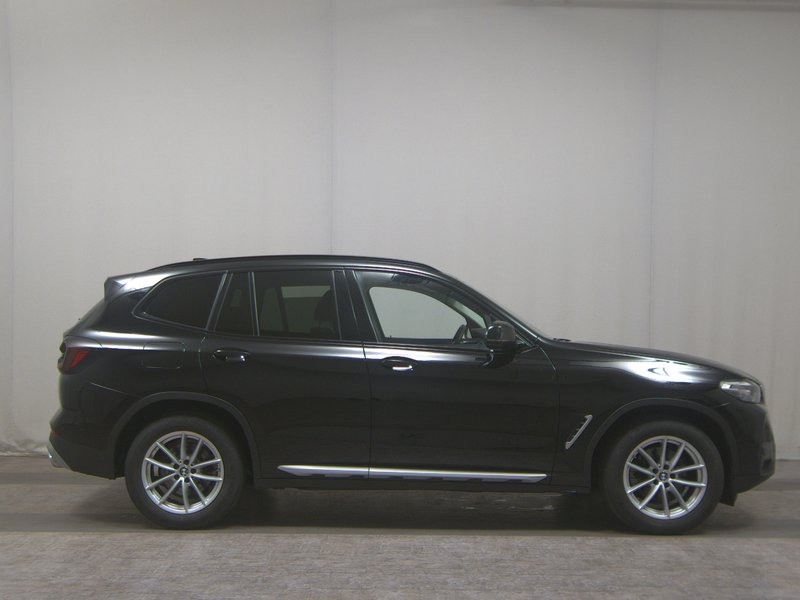 BMW X3 xDrive20d automatik xLine • Full LED • koža